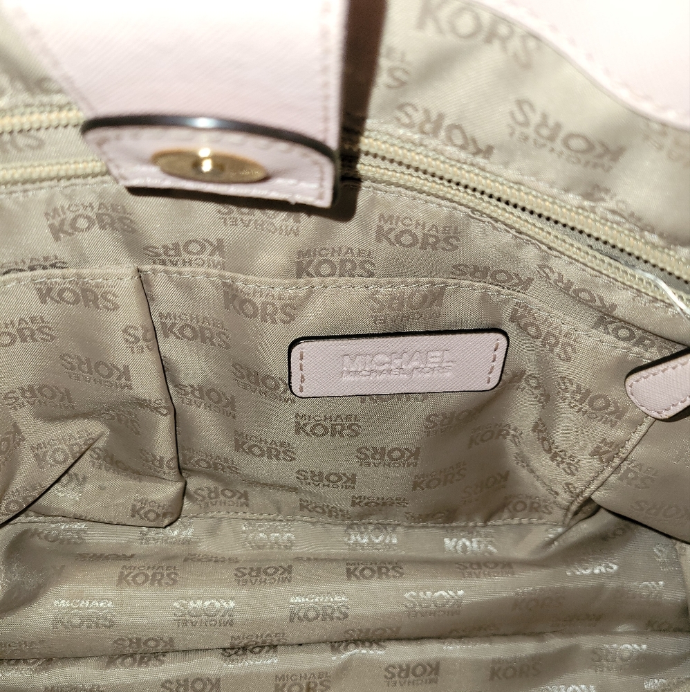 Michael Kors Blush Tote with Gold Accents - Picture 6 of 10
